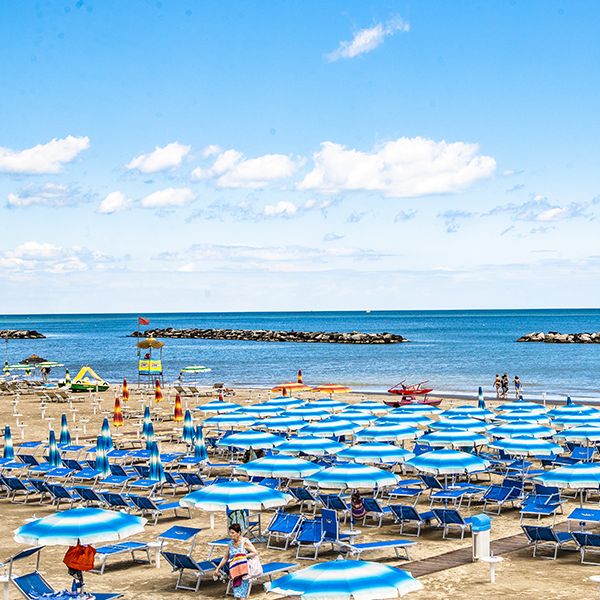 LAST MINUTE  1-7.6.2025 HOTEL AZZURRA